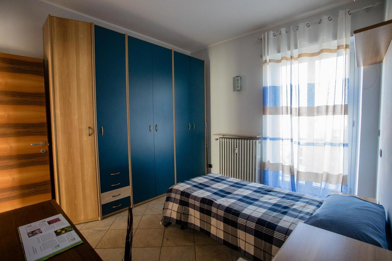 Ferienwohnung Terrazza Di Pinerolo Exterior foto