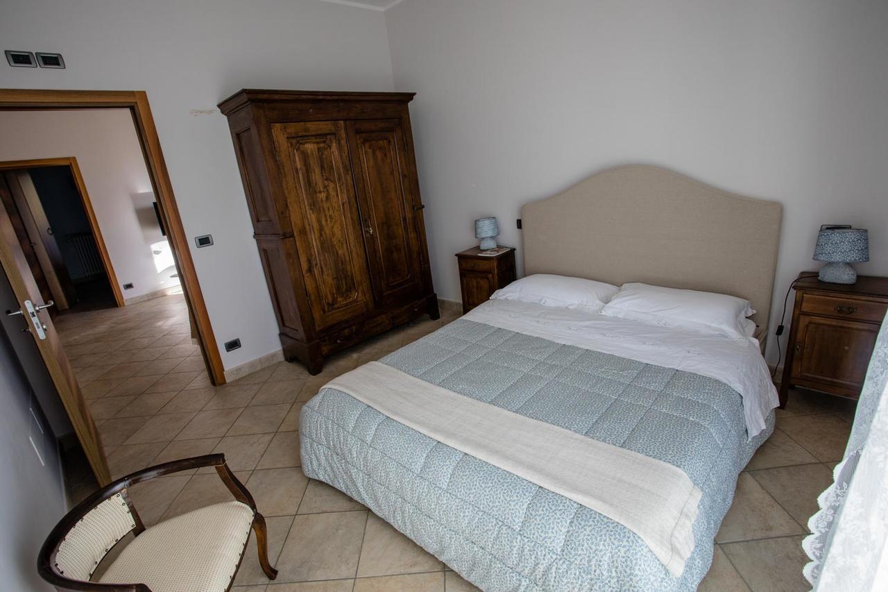 Ferienwohnung Terrazza Di Pinerolo Exterior foto